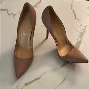 👠Christian Louboutin⭐️ Nude Leather Pointed-Toe Pumps